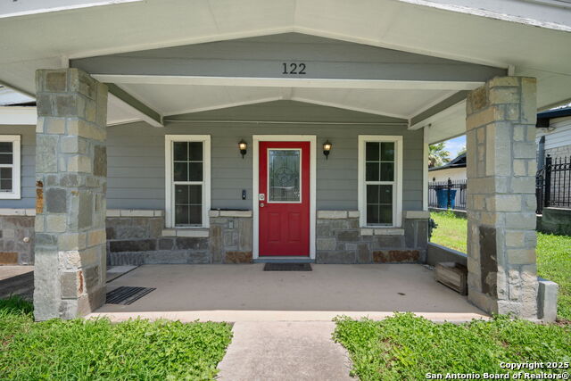 Image 6 of 32 For 122 Colleen Dr