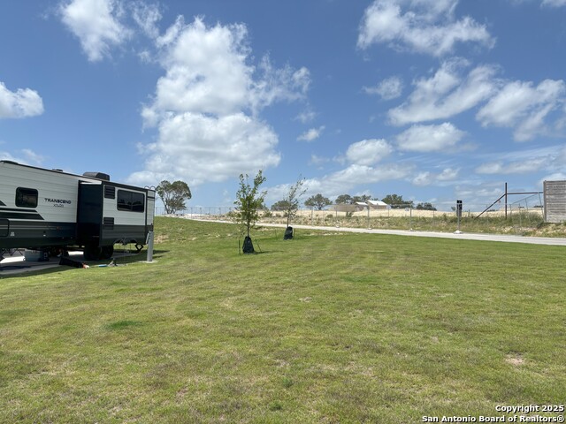 Image 9 of 29 For 5386 Ranch Road 1376 #194