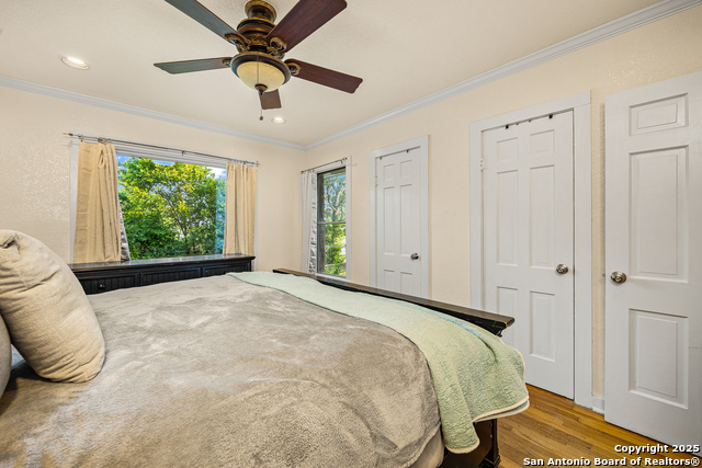 Listing photo id 15 for 2803 Haeckerville