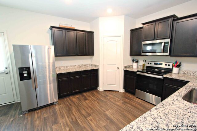 Listing photo id 16 for 10934 Monterey Pike