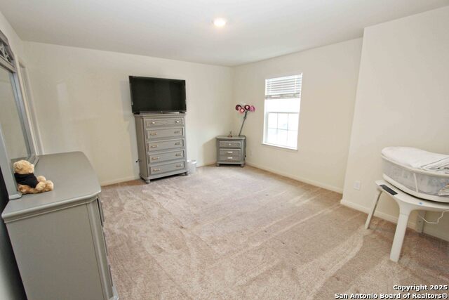 Listing photo id 32 for 10934 Monterey Pike