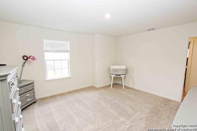 Listing photo id 33 for 10934 Monterey Pike