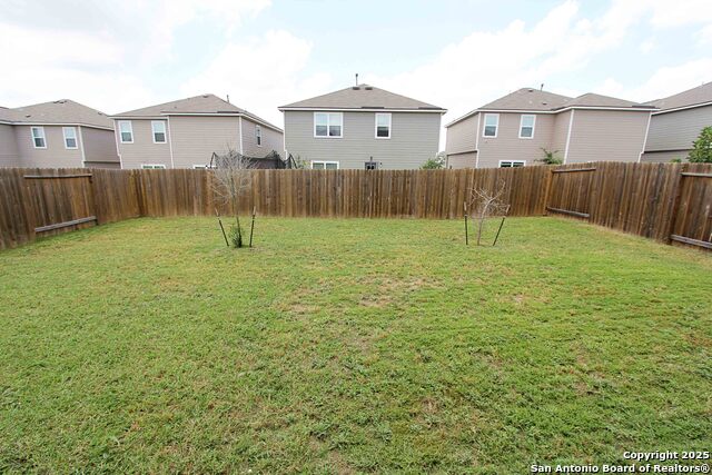 Listing photo id 44 for 10934 Monterey Pike