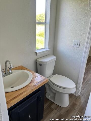 Image 11 of 17 For 21016 Escondido