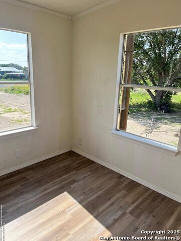 Image 5 of 17 For 21016 Escondido