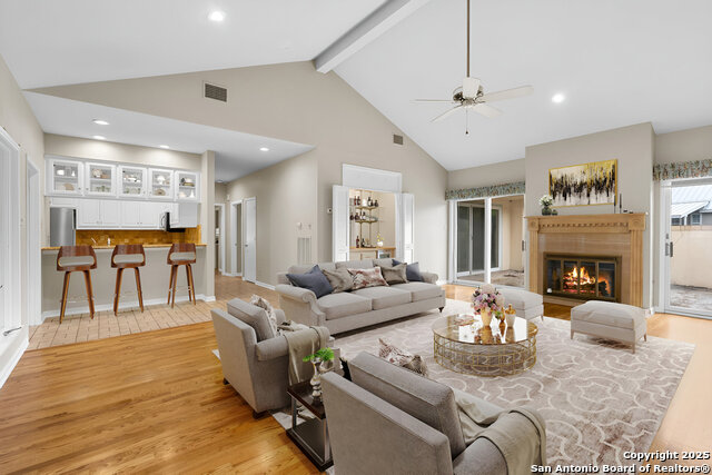 Image 16 of 39 For 1 Kensington Ct