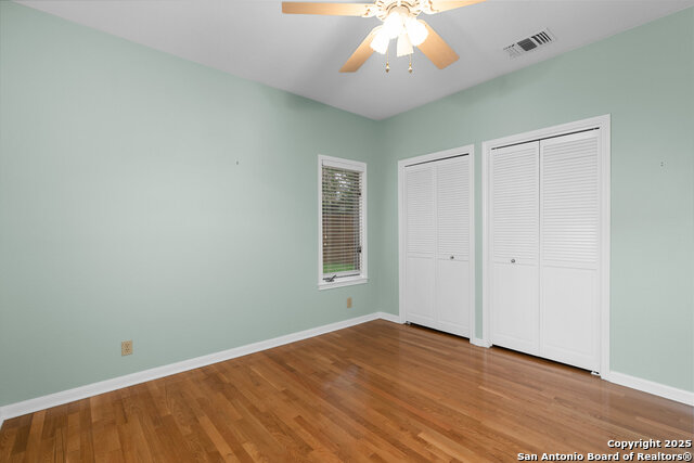 Image 37 of 39 For 1 Kensington Ct