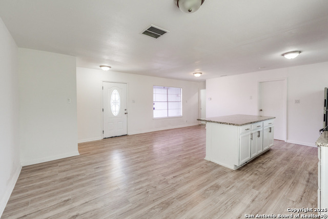 Image 6 of 13 For 4803 Tennyson
