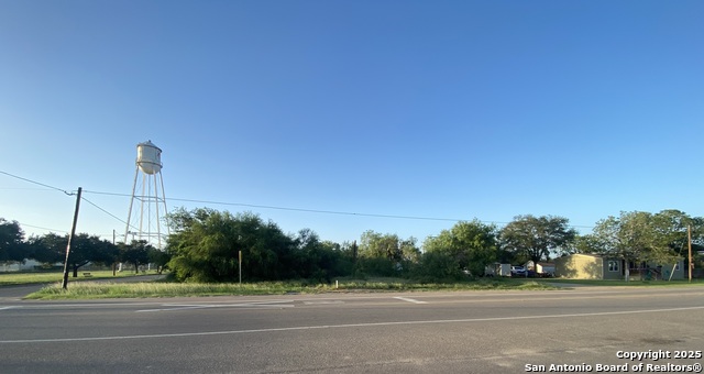 Details for 102 Leona E, Dilley, TX 78017