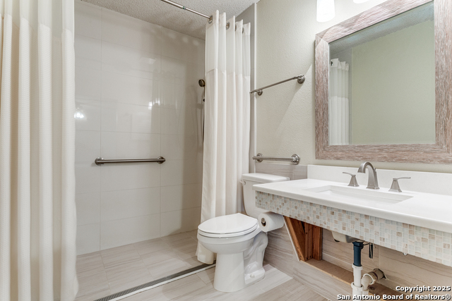 Listing photo id 14 for 1406 Aylsbury