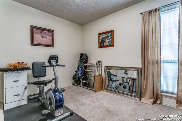 Listing photo id 16 for 1406 Aylsbury