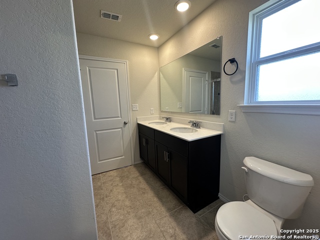 Image 22 of 26 For 10622 Rayburn Landing