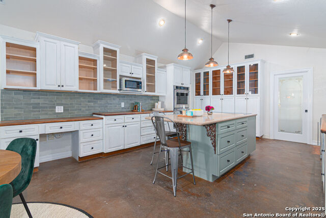 Image 12 of 48 For 240 Lake Ridge