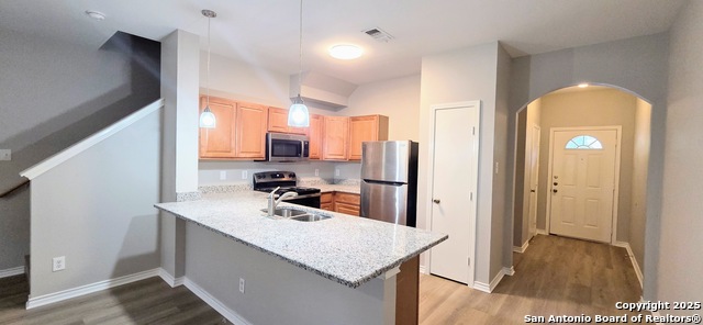 Image 3 of 16 For 7814 Kingsbury Wood  2