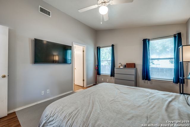 Listing photo id 8 for 9406 Gillcross