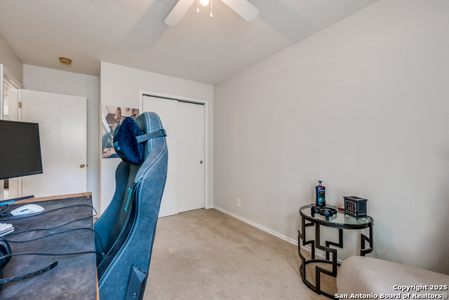Listing photo id 16 for 9406 Gillcross