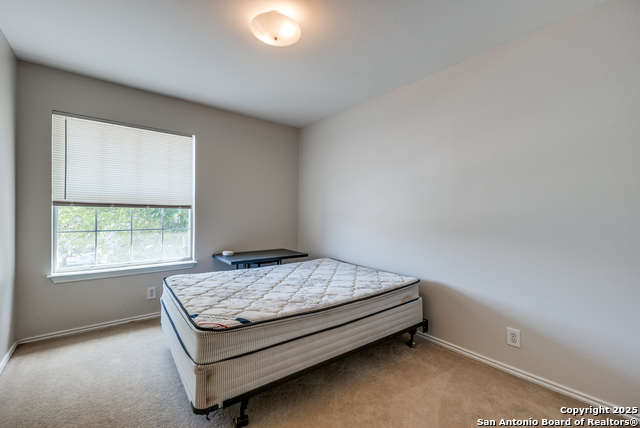 Listing photo id 17 for 9406 Gillcross