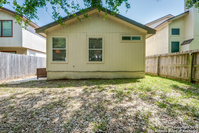 Listing photo id 22 for 9406 Gillcross