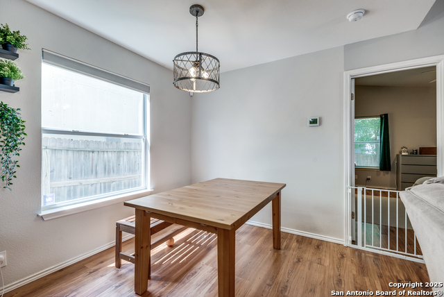 Listing photo id 4 for 9406 Gillcross
