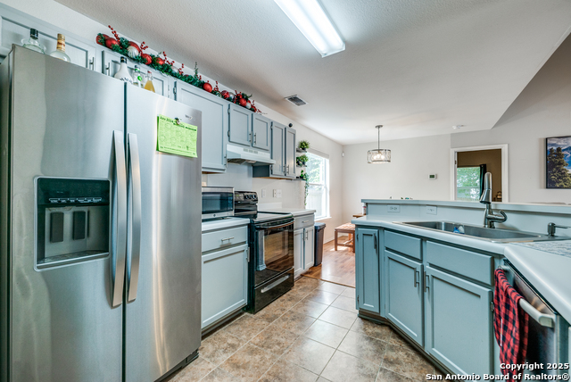 Listing photo id 6 for 9406 Gillcross