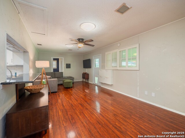 Image 15 of 46 For 110 W. Hermine Blvd