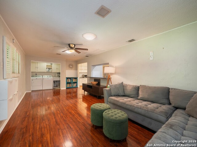 Image 18 of 46 For 110 W. Hermine Blvd