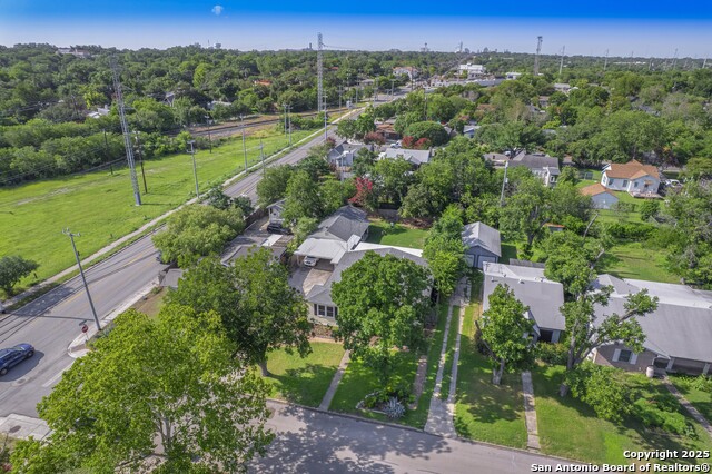 Image 2 of 46 For 110 W. Hermine Blvd