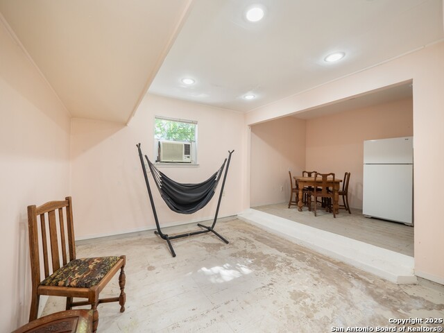 Image 37 of 46 For 110 W. Hermine Blvd