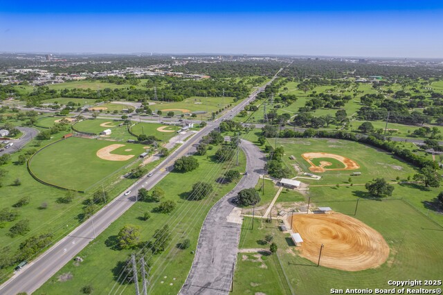 Image 45 of 46 For 110 W. Hermine Blvd