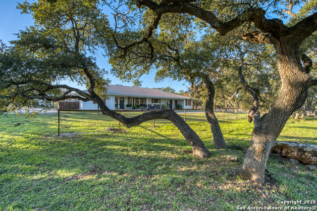 Listing photo id 19 for 3111 Hugo Rd