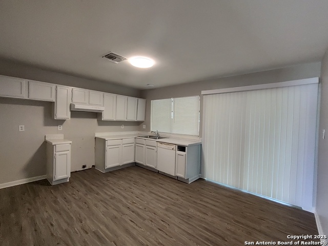 Image 2 of 8 For 7234 Montgomery
