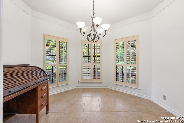 Image 15 of 56 For 10623 Alta Loma