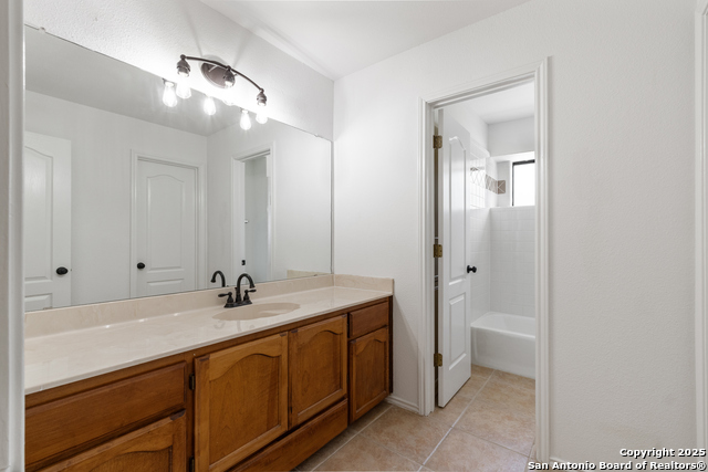 Image 32 of 56 For 10623 Alta Loma