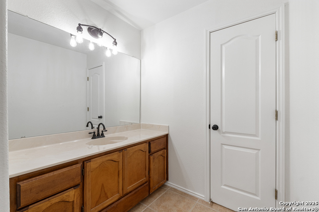 Image 35 of 56 For 10623 Alta Loma