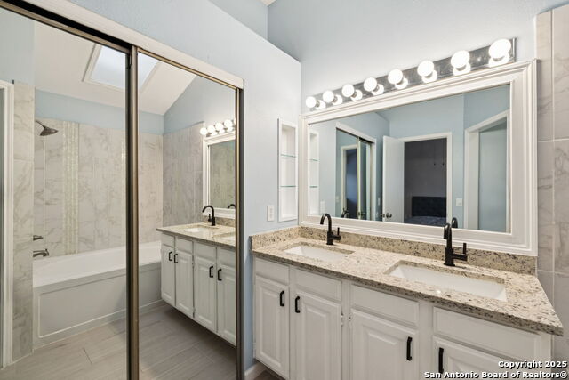 Listing photo id 16 for 9355 Greens Pt.