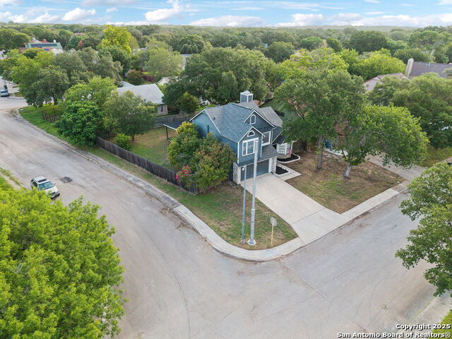 Listing photo id 24 for 9355 Greens Pt.