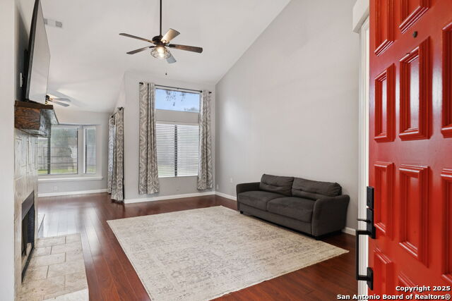 Listing photo id 1 for 9355 Greens Pt.