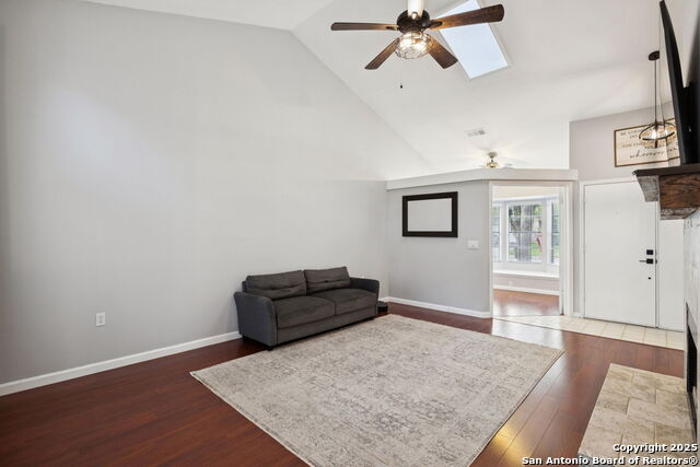 Listing photo id 5 for 9355 Greens Pt.