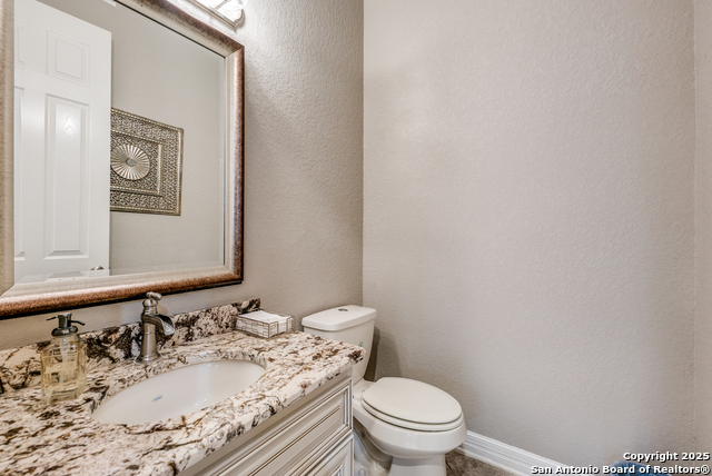 Image 18 of 30 For 18111 Abingdon Pl