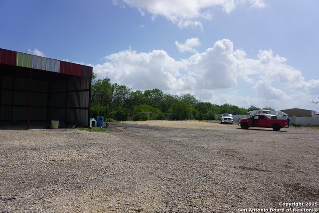 Listing photo id 25 for 0 Fm 1346  