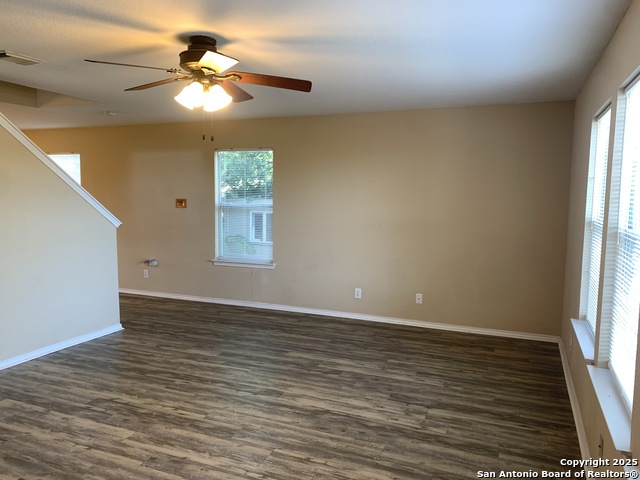 Image 10 of 48 For 381 Copper Path Dr