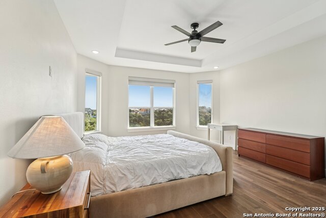 Image 22 of 39 For 517 Preston Trl