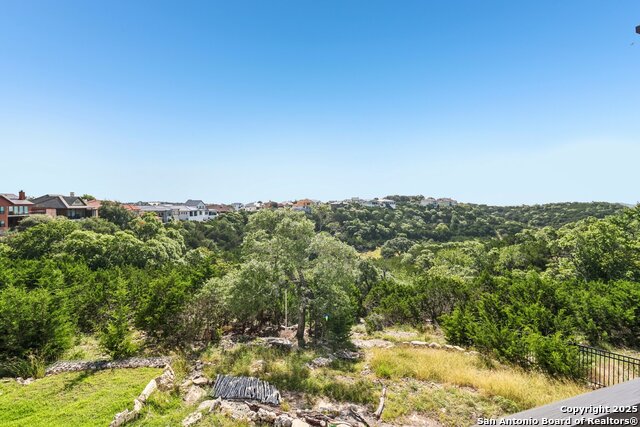 Image 29 of 39 For 517 Preston Trl