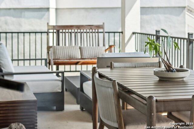 Image 31 of 39 For 517 Preston Trl