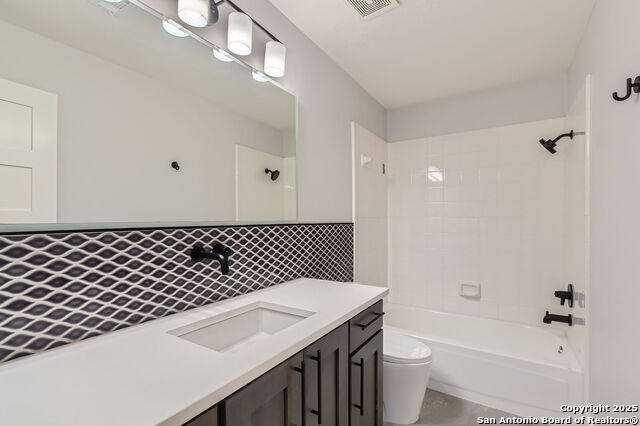 Listing photo id 19 for 6110 Blanco River Pass