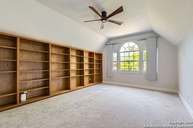 Listing photo id 22 for 6110 Blanco River Pass