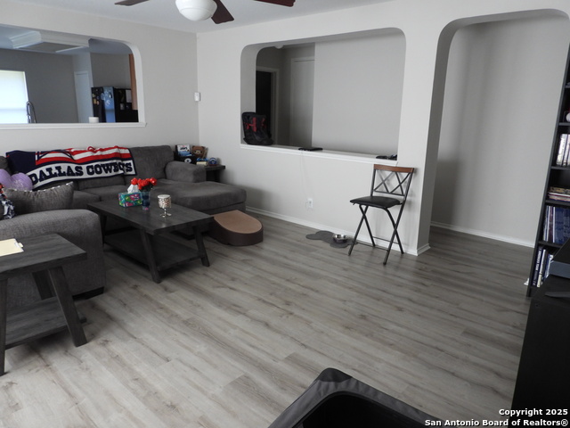 Image 6 of 37 For 6214 Higbee Ml