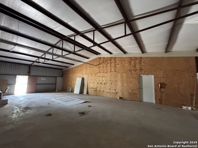 Listing photo id 12 for 9520 Us Hwy 87 3