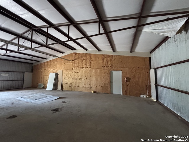 Listing photo id 13 for 9520 Us Hwy 87 3