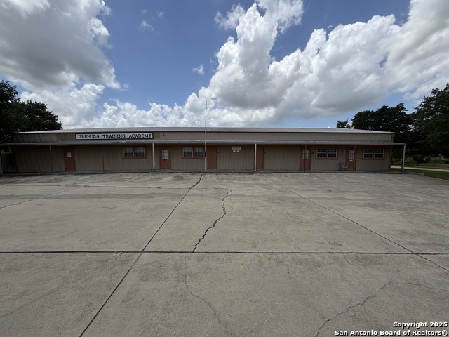 Listing photo id 14 for 9520 Us Hwy 87 3